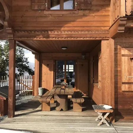 Ideally Located Splendid Chalet In The Swiss Alps * غريون